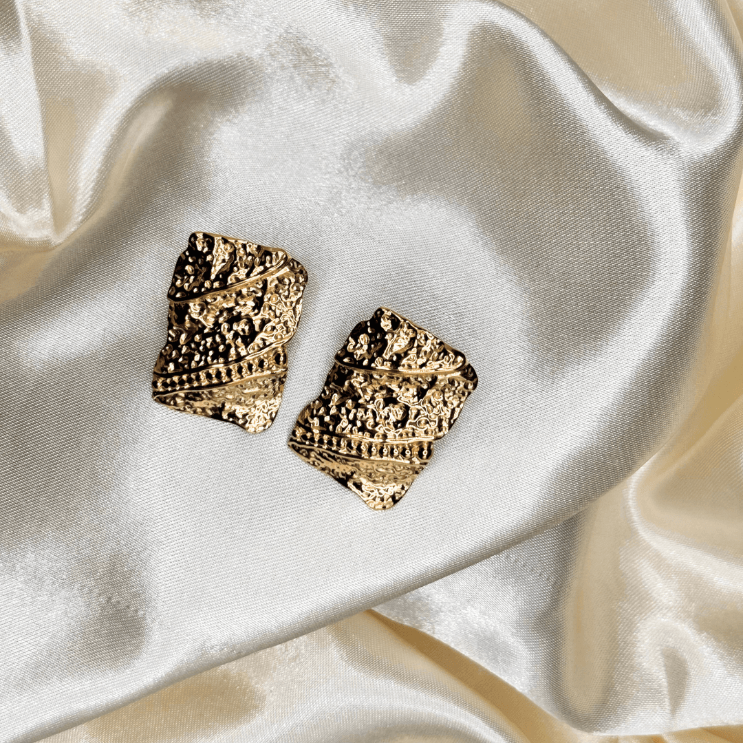 Comment Choisir un Bijou à Offrir : Le Guide d'Achat Complet